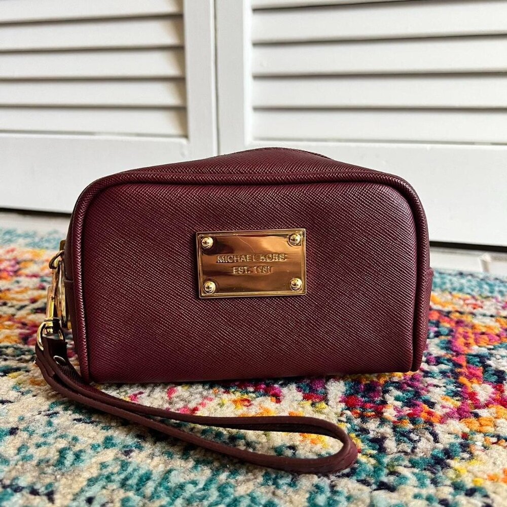 NEW Michael Kors wristlet